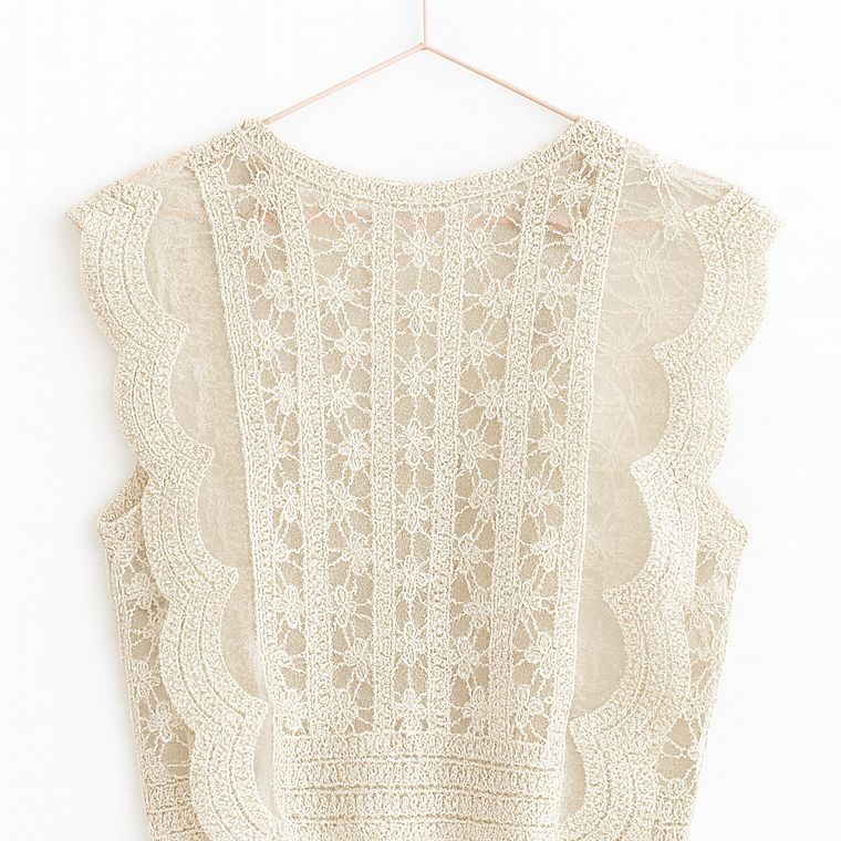 Blusa  de Encaje Romántico 4