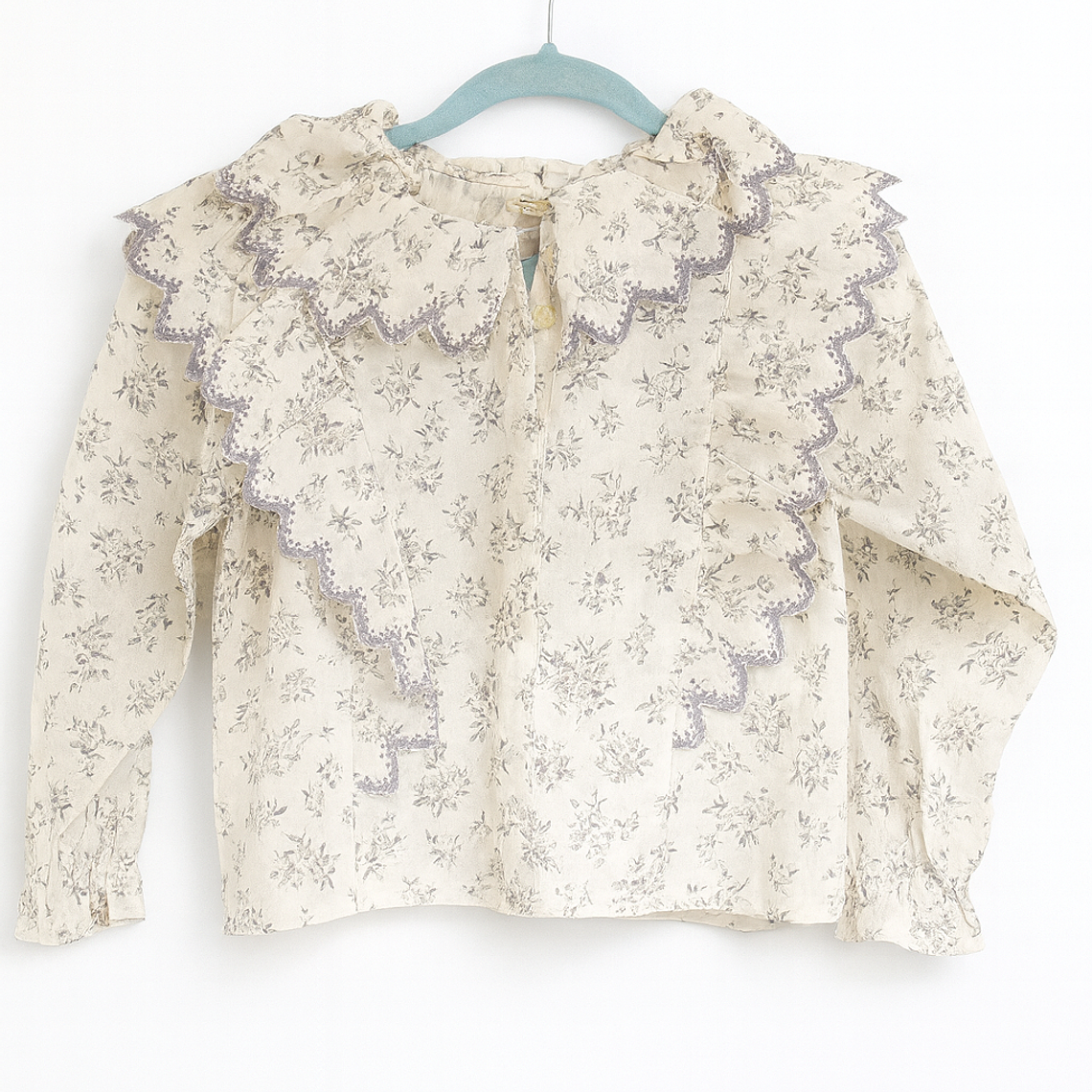 Blusita Vintage Floral con Cuello Grande 1