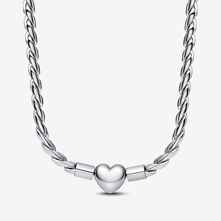 Collar Trenzado con Corazón Plateado 1