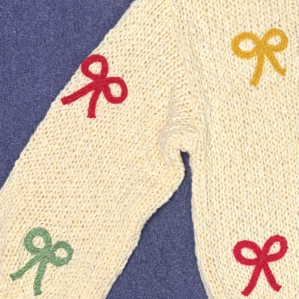 Suéter con lazos de lana  3