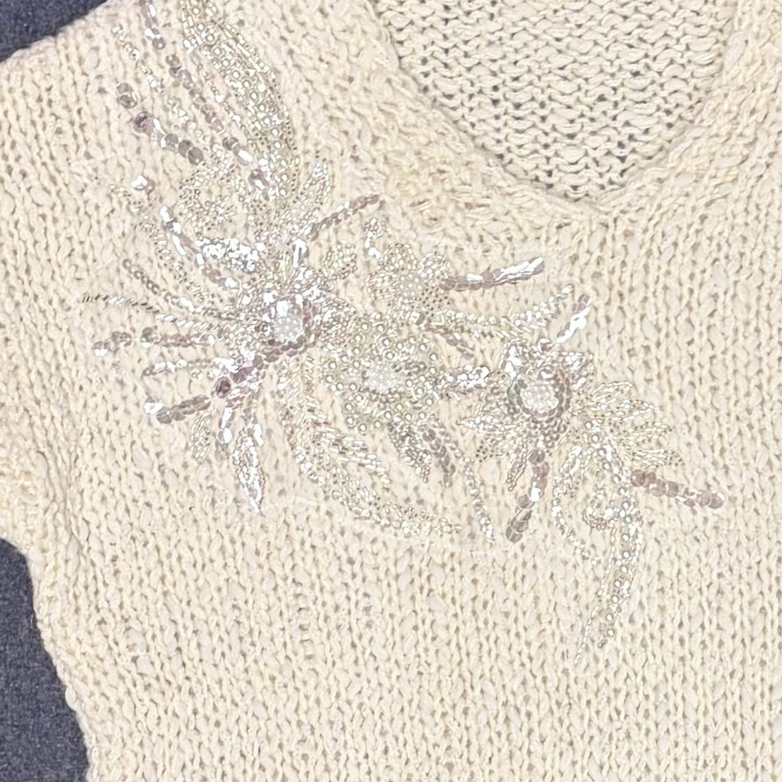Suéter con aplicación brillante 4