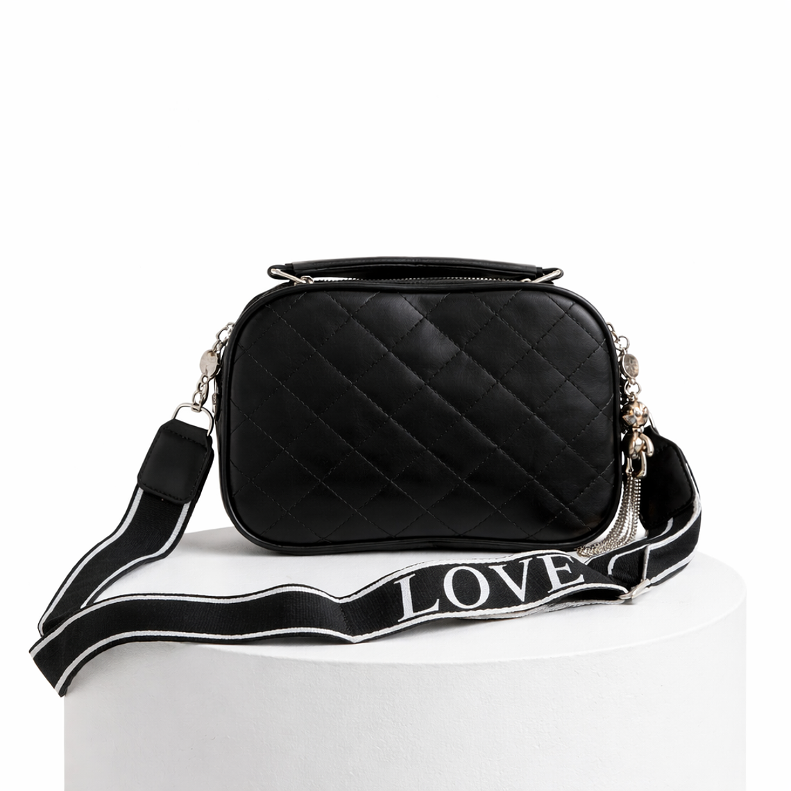 Cartera Negra Acolchada con Correa LOVE 1
