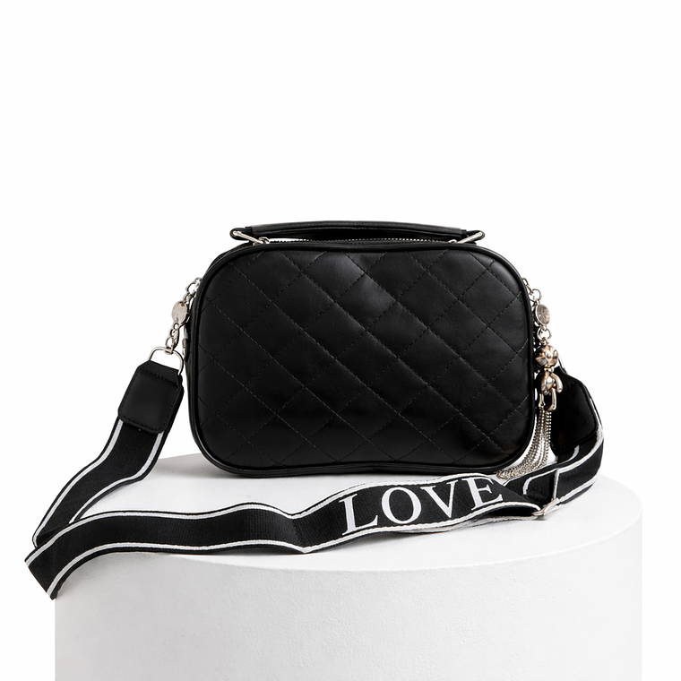 Cartera Negra Acolchada con Correa LOVE 1