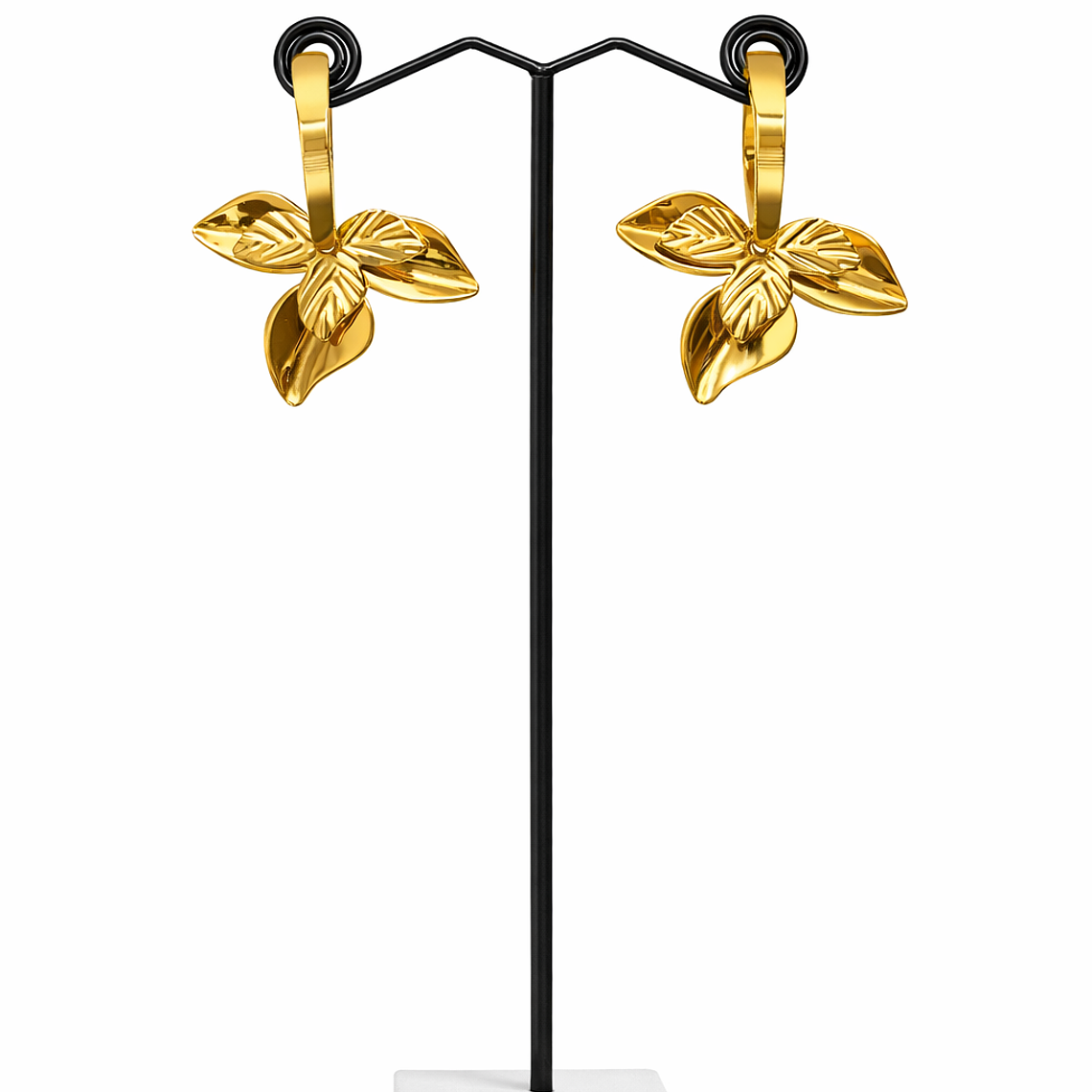 Aros Flor Dorada Colgante en Acero 1