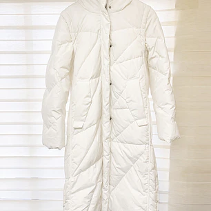 Abrigo largo acolchado blanco