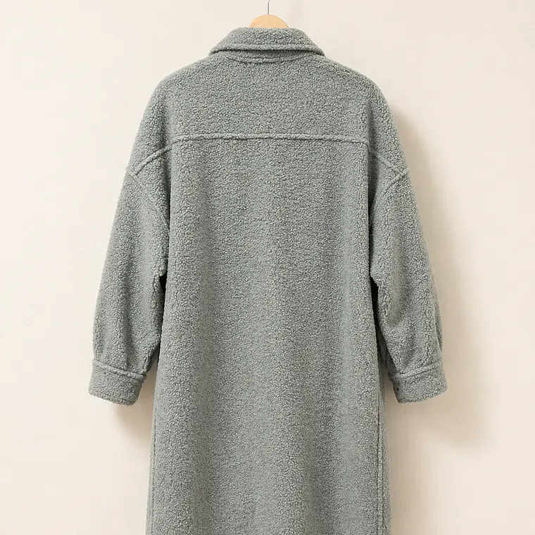 Chaqueta abrigo larga tipo teddy grisáceo 3
