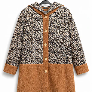 Chaqueta animal print con detalles teddy camel