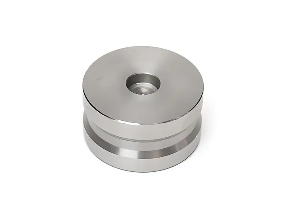 TAPA GUIA BALANCEADOR VIBRACION MOTOR KUBOTA 1