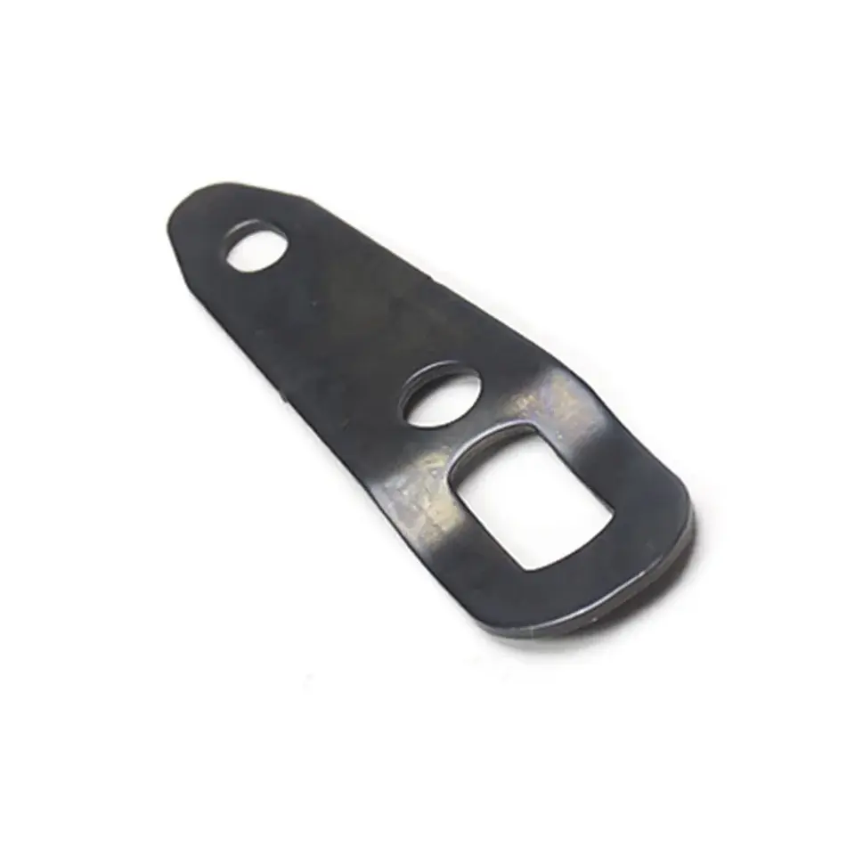 ABRAZADERA INYECTOR V3300 V3800 KUBOTA 1