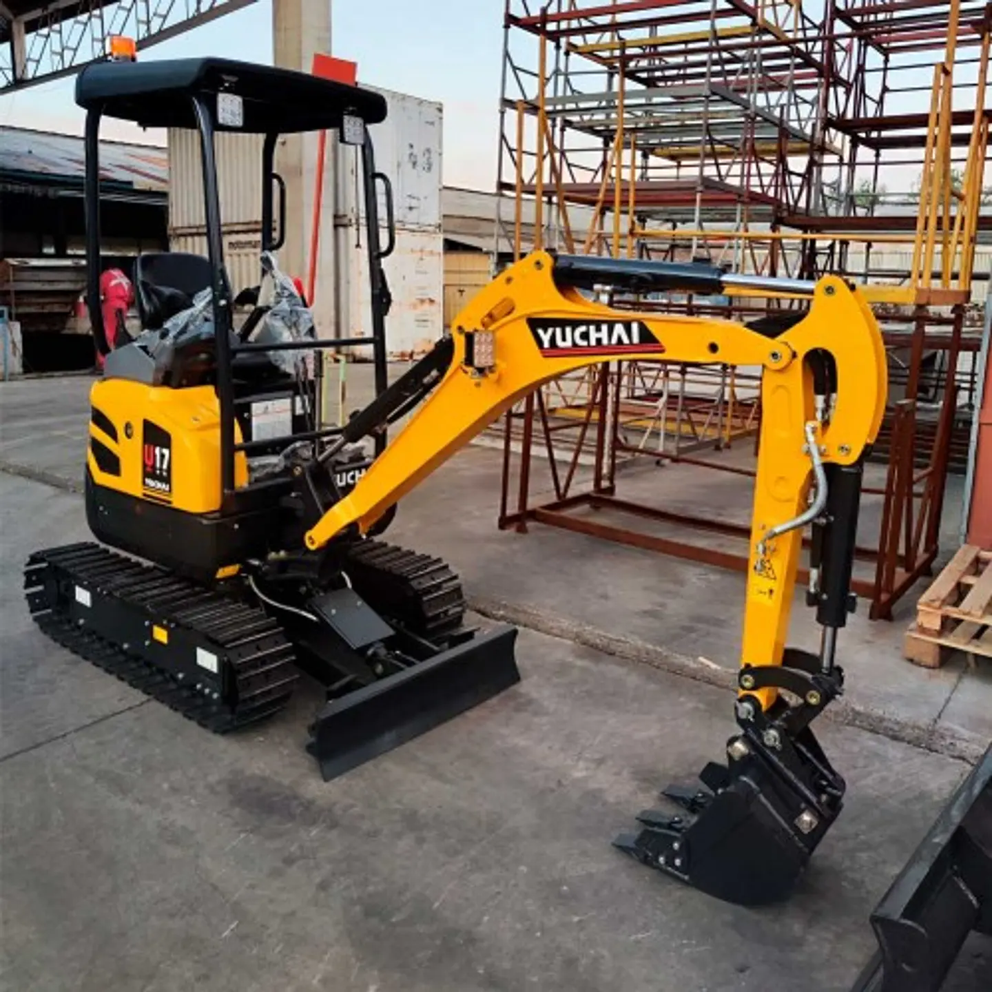 MINIEXCAVADORA YUCHAI U17 CANOPY 2