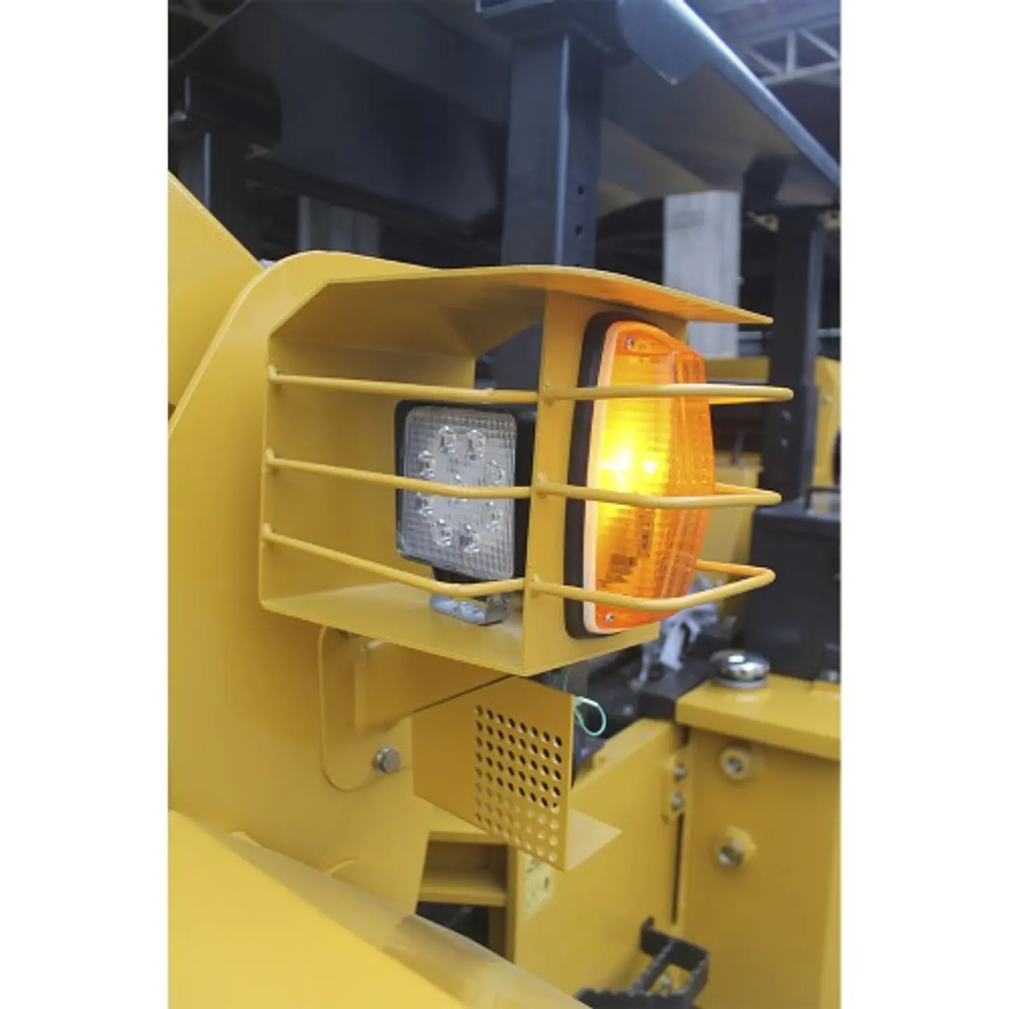 CARGADOR FRONTAL XGMA XG918E 5