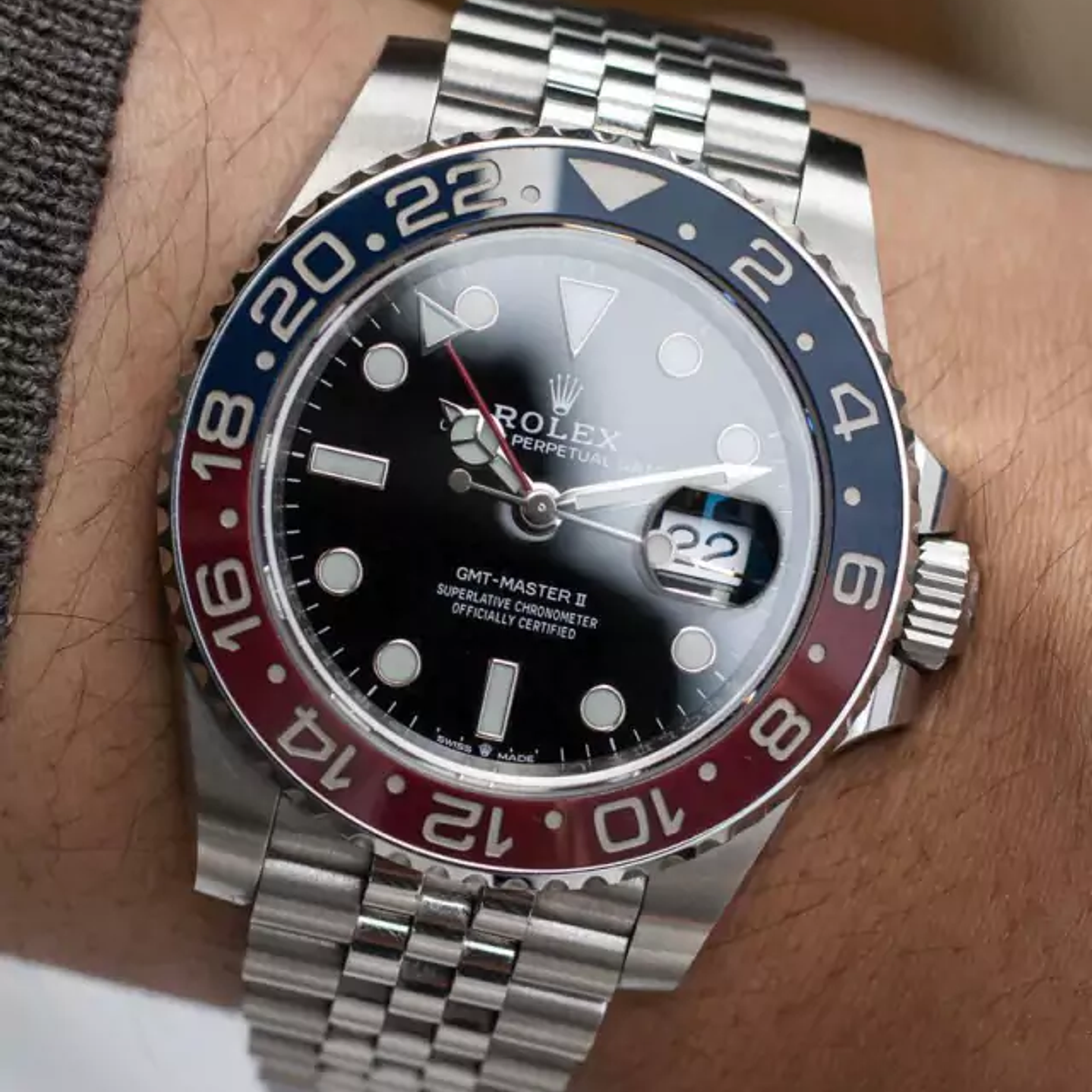 GMT Master II red blue 12