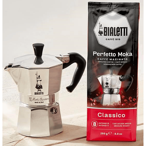Cafetera Moka Italiana Bialetti 3 Tazas y Café Bialetti Molido Perfetto Moka 250gr