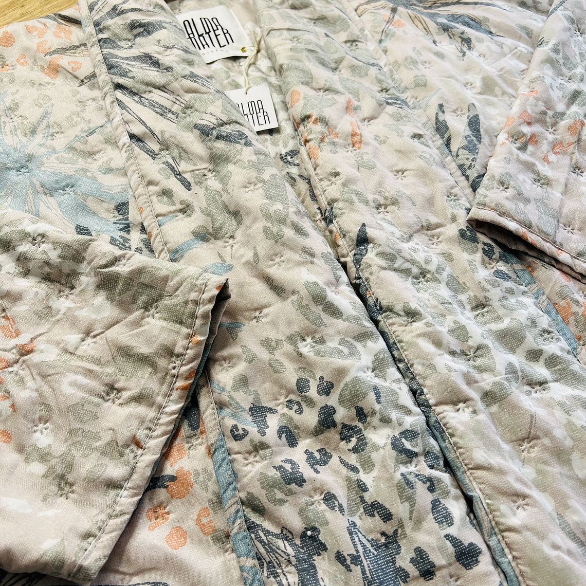 Chaqueta acolchada estilo Kimono Oversized  2