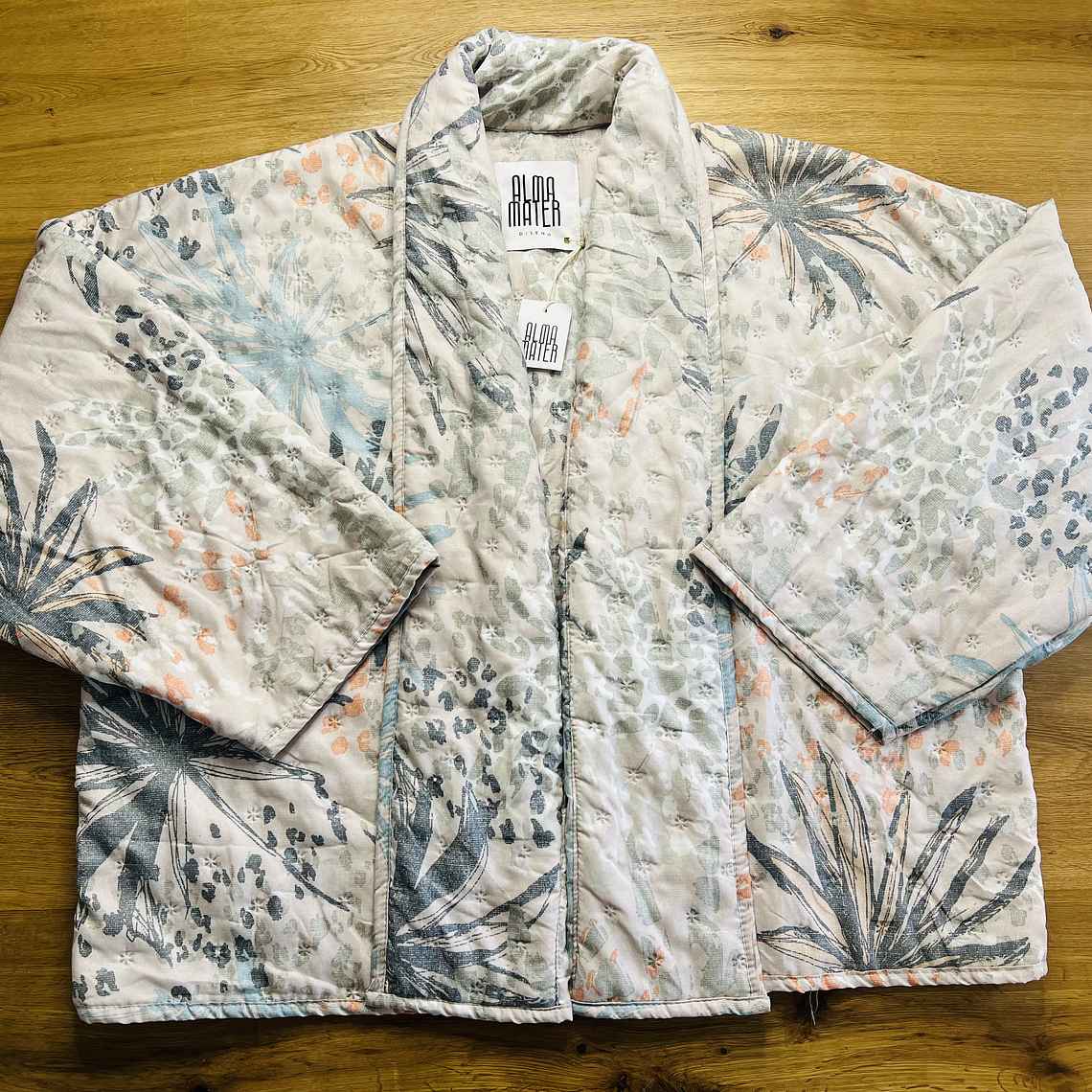 Chaqueta acolchada estilo Kimono Oversized  1