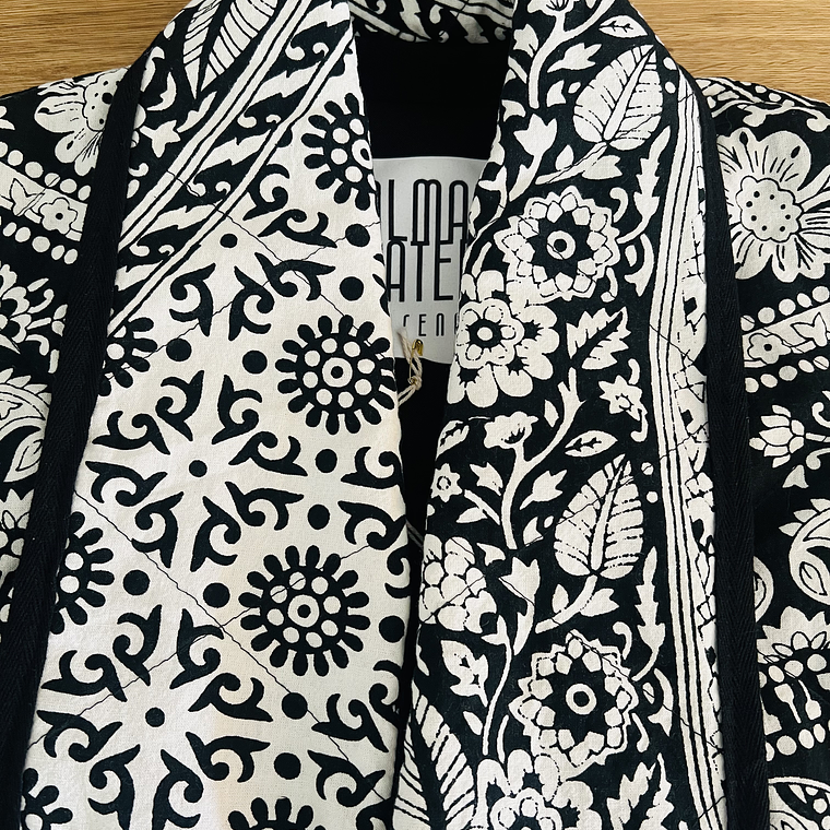 Chaqueta acolchada estilo Kimono Oversized  2