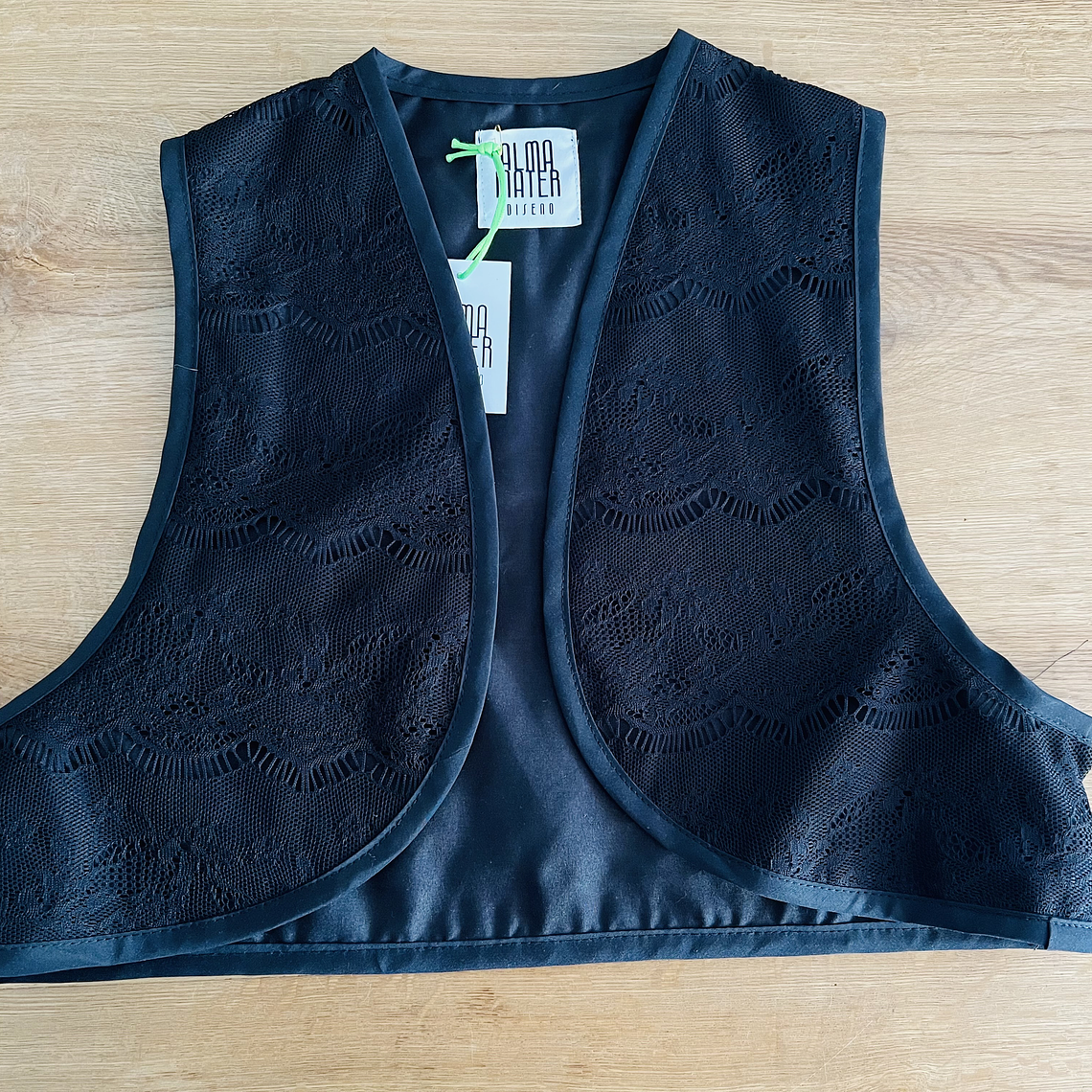 Vest 1