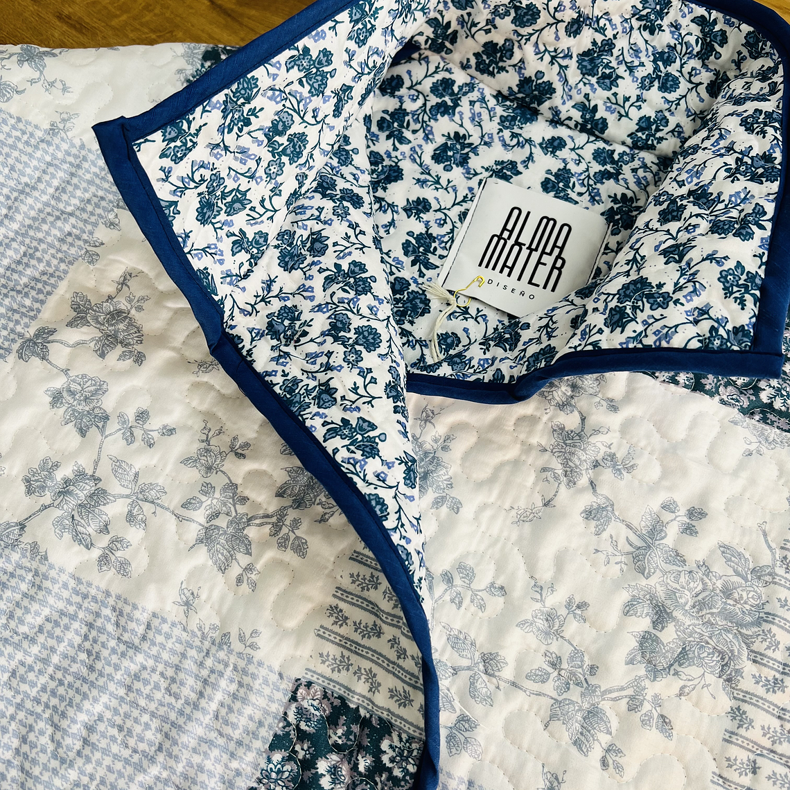 Cazadora estilo chaquetón acolchado  3