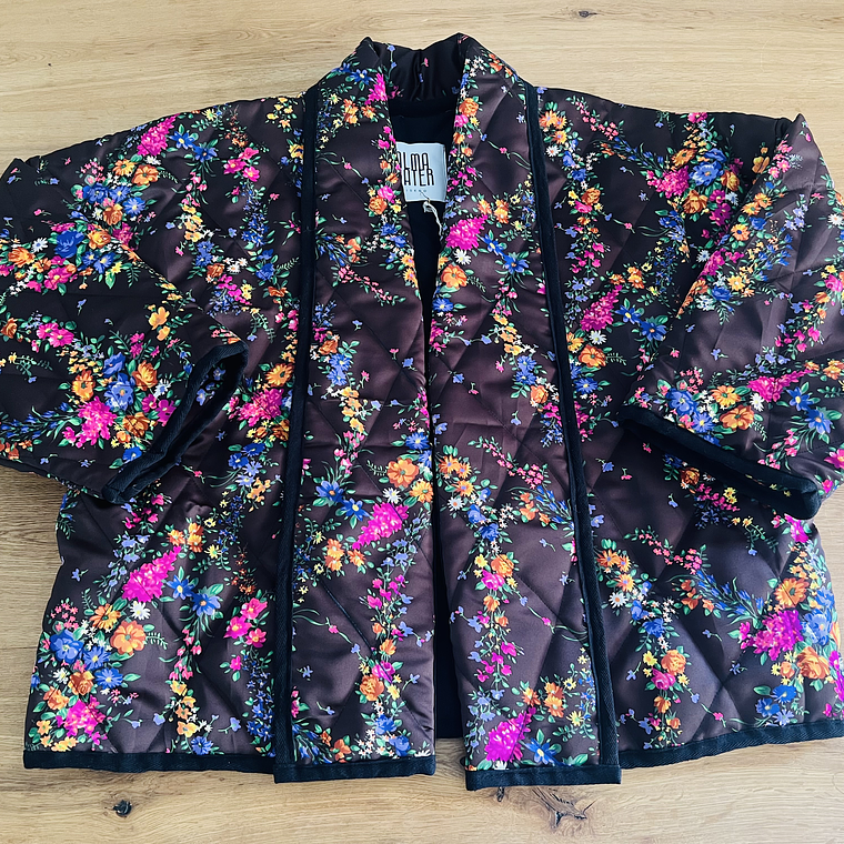 Chaqueta acolchada estilo kimono oversized 1