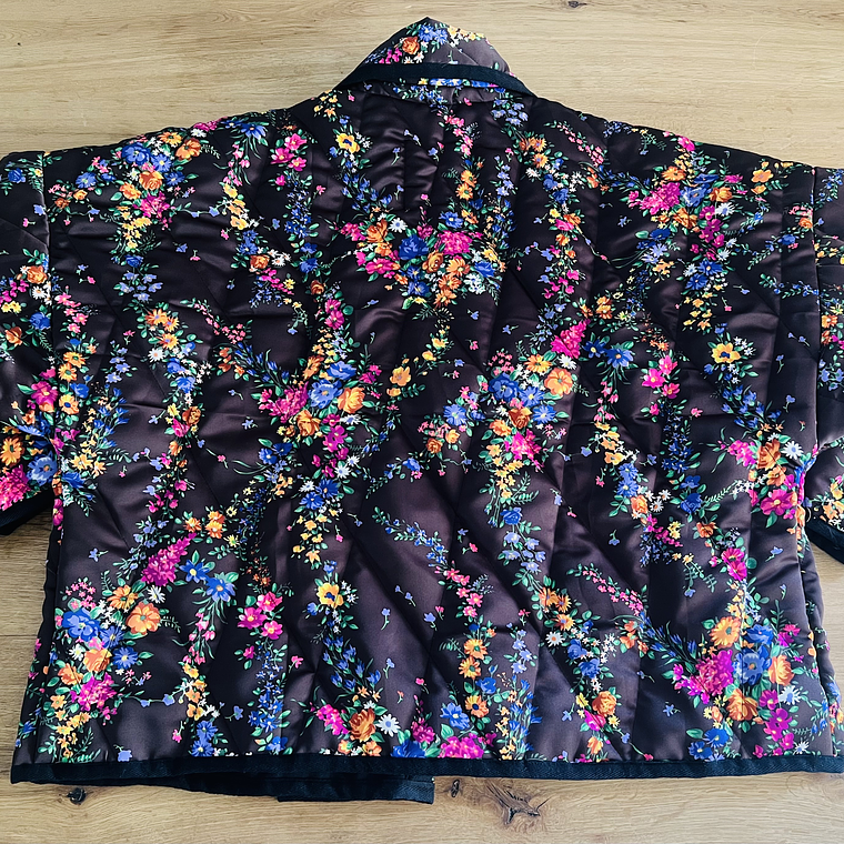 Chaqueta acolchada estilo kimono oversized 2