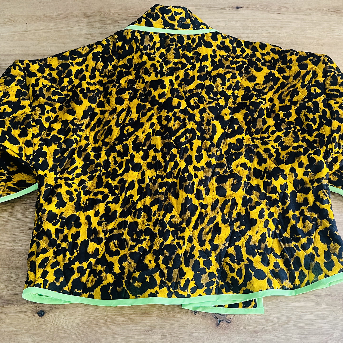 Chaqueta acolchada estilo kimono overzised 2