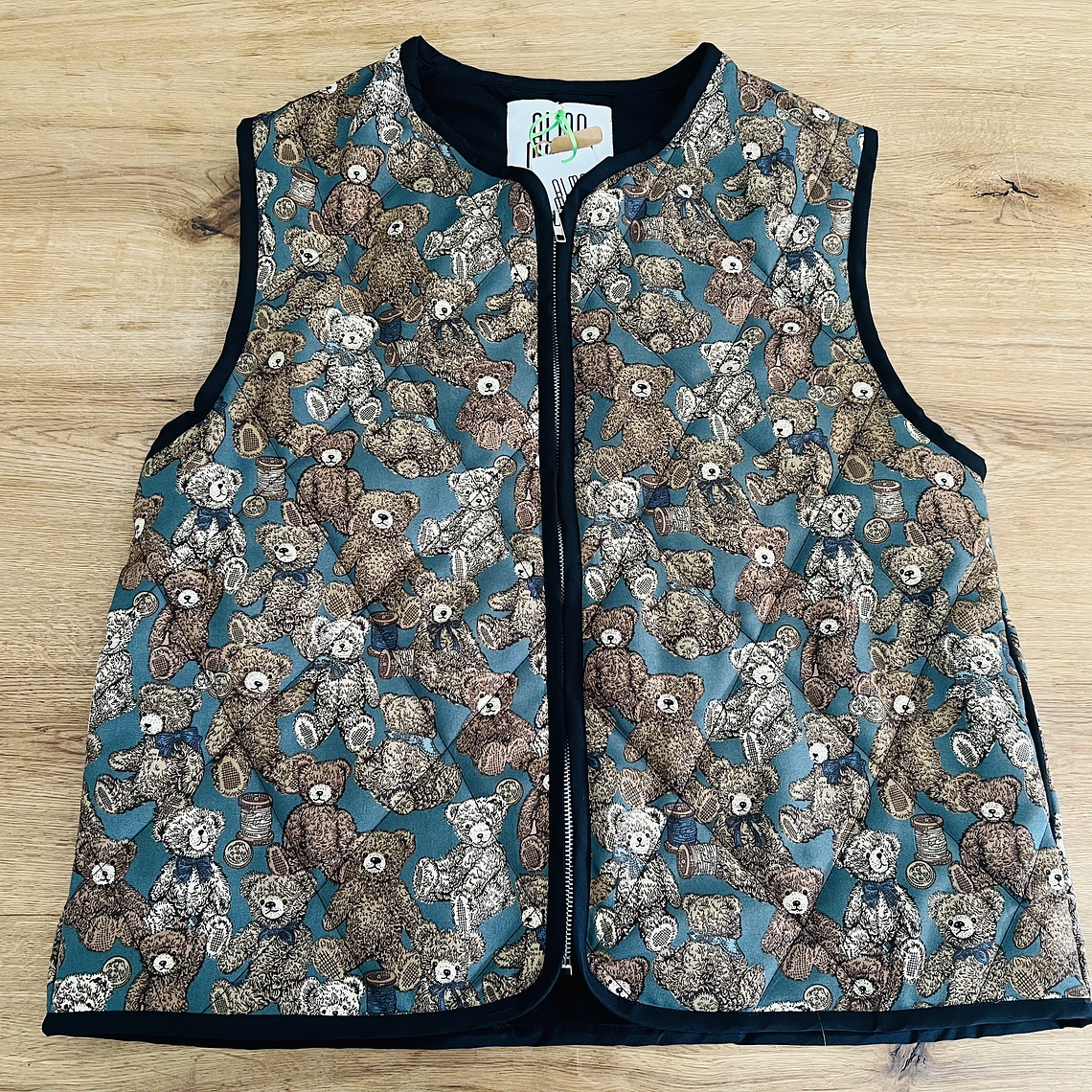 CHAQUETA SIN MANGAS 1