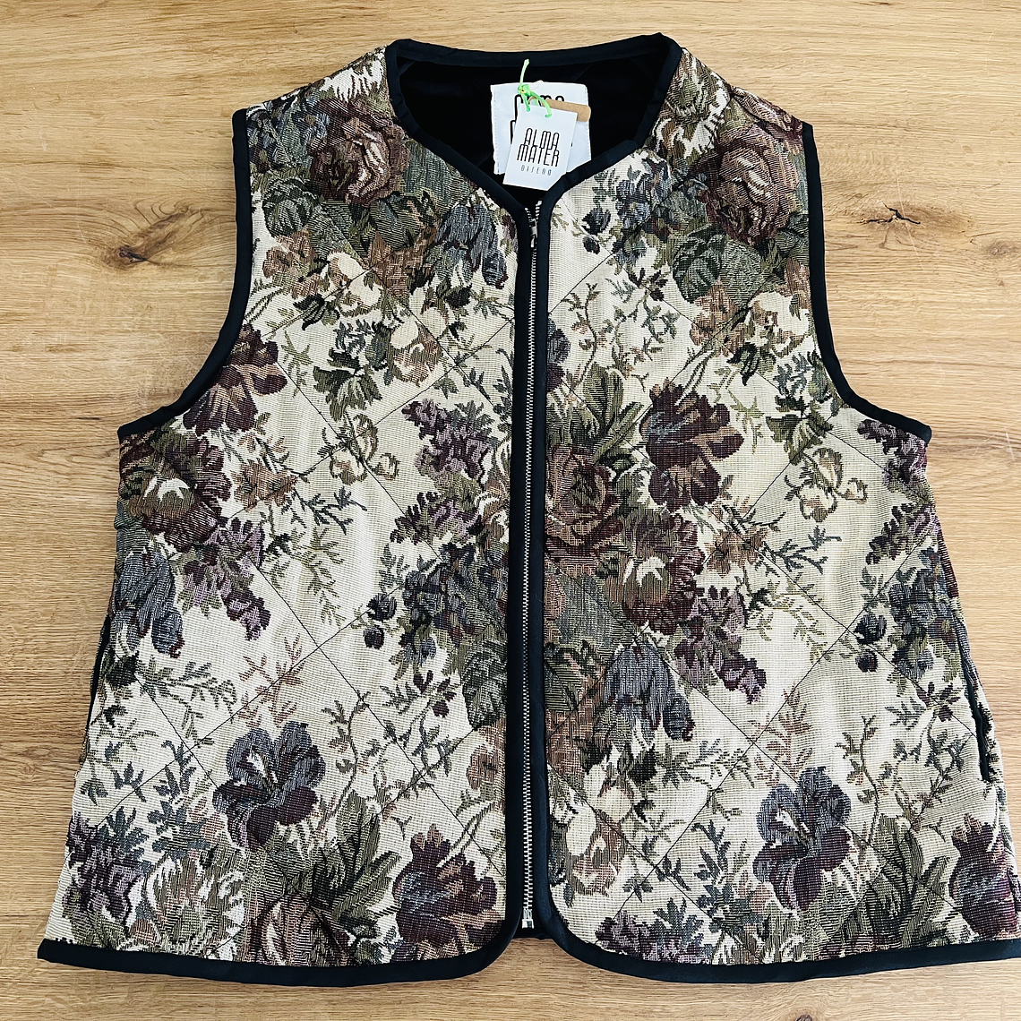 CHAQUETA SIN MANGAS 1