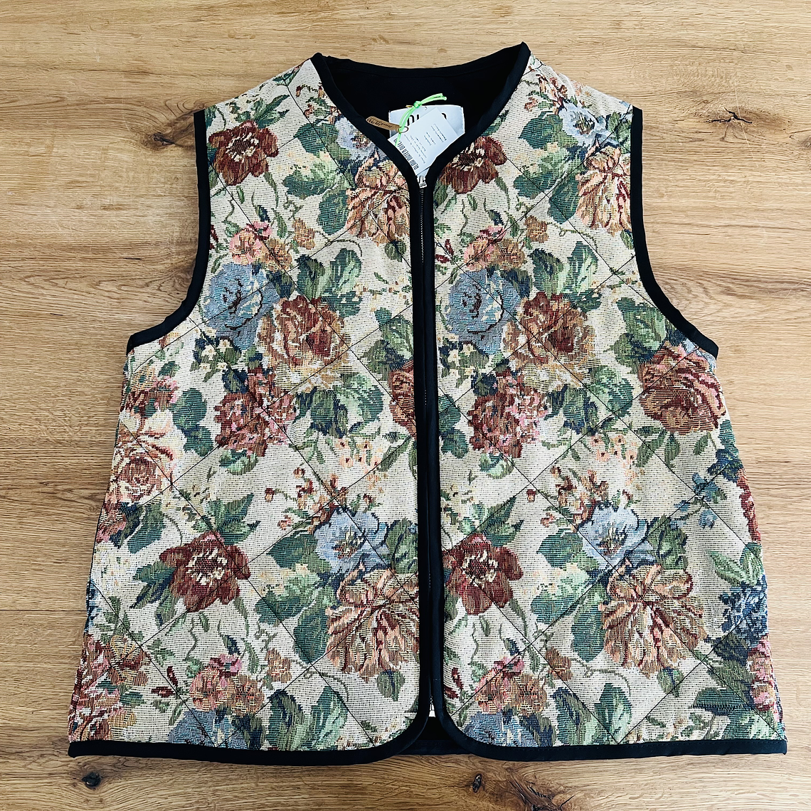 CHAQUETA SIN MANGAS 1