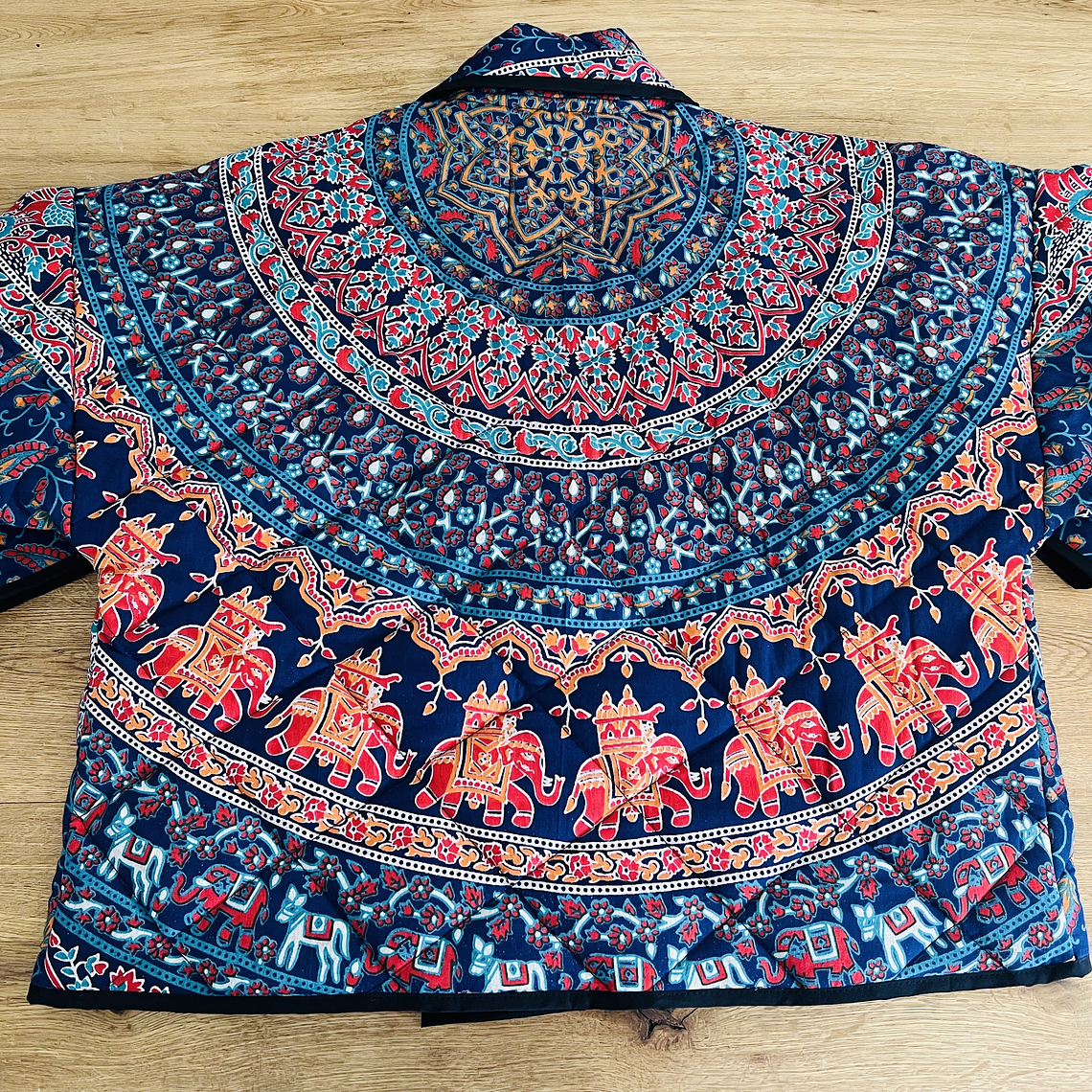 KIMONO ACOLCHADO ESTILO QUILT OVERSIZED  2