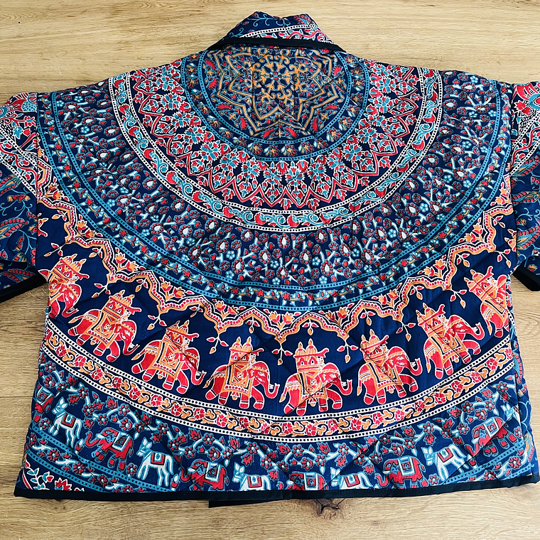 KIMONO ACOLCHADO ESTILO QUILT OVERSIZED  2