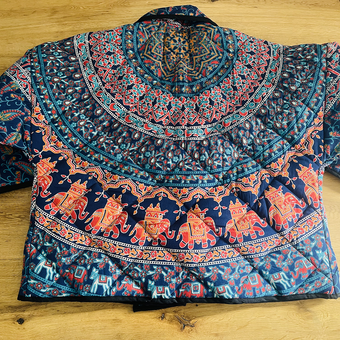 KIMONO ACOLCHADO ESTILO QUILT OVERSIZED 2