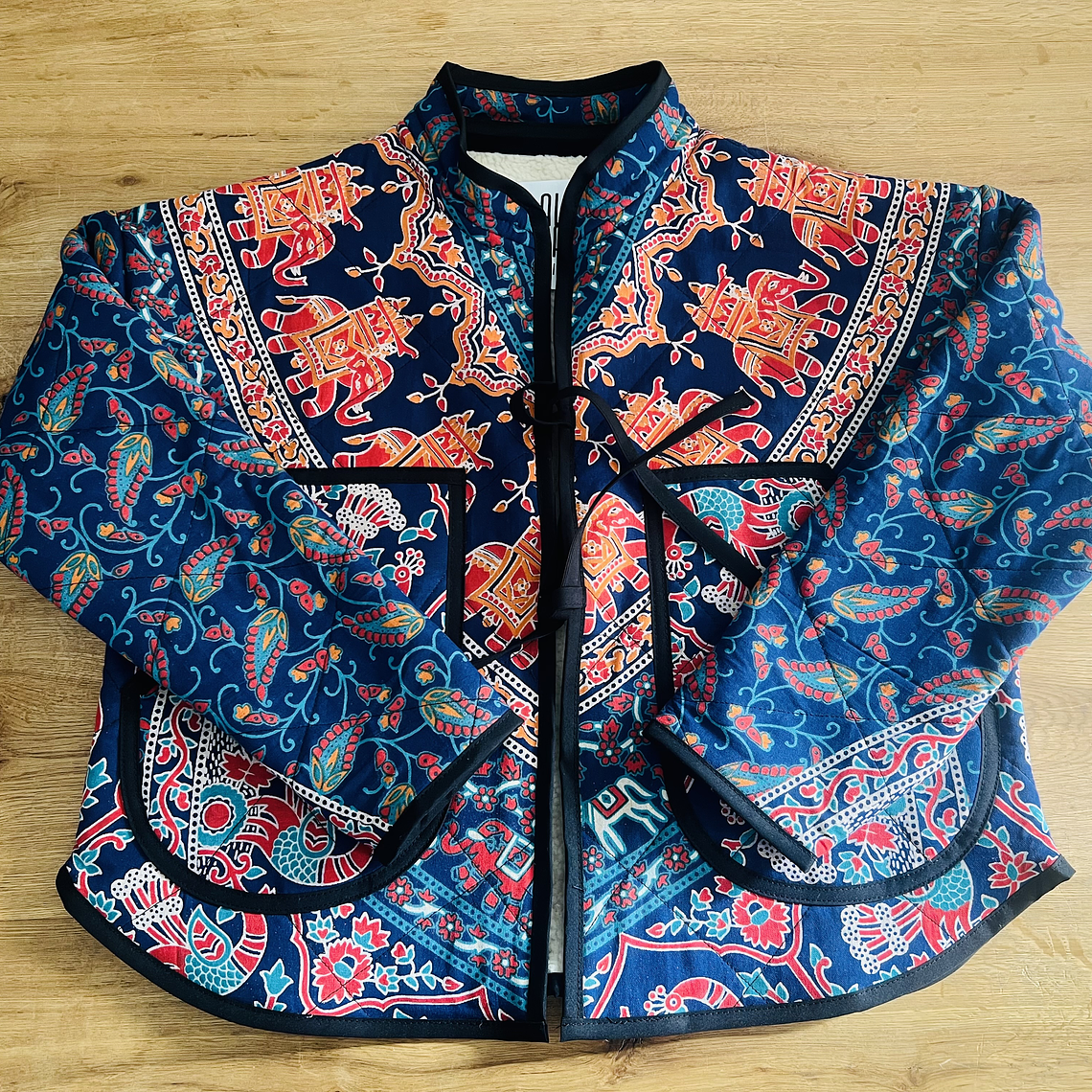 CAZADORA QUILT CON CHIPORRO  1