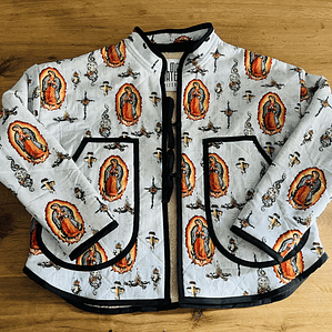 CAZADORA QUILT CON CHIPORRO 