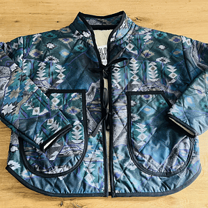 CAZADORA QUILT CON CHIPORRO