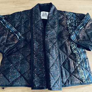 KIMONO ACOLCHADO ESTILO QUILT OVERSIZED 