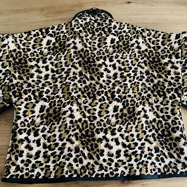 KIMONO ACOLCHADO ESTILO QUILT OVERSIZED 3