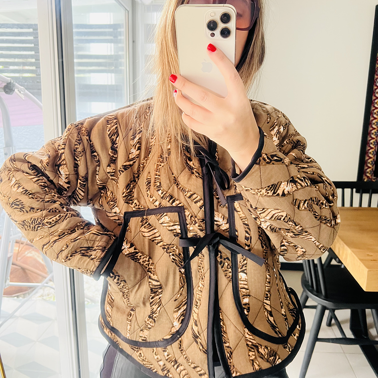 CAZADORA QUILT CON CHIPORRO  4