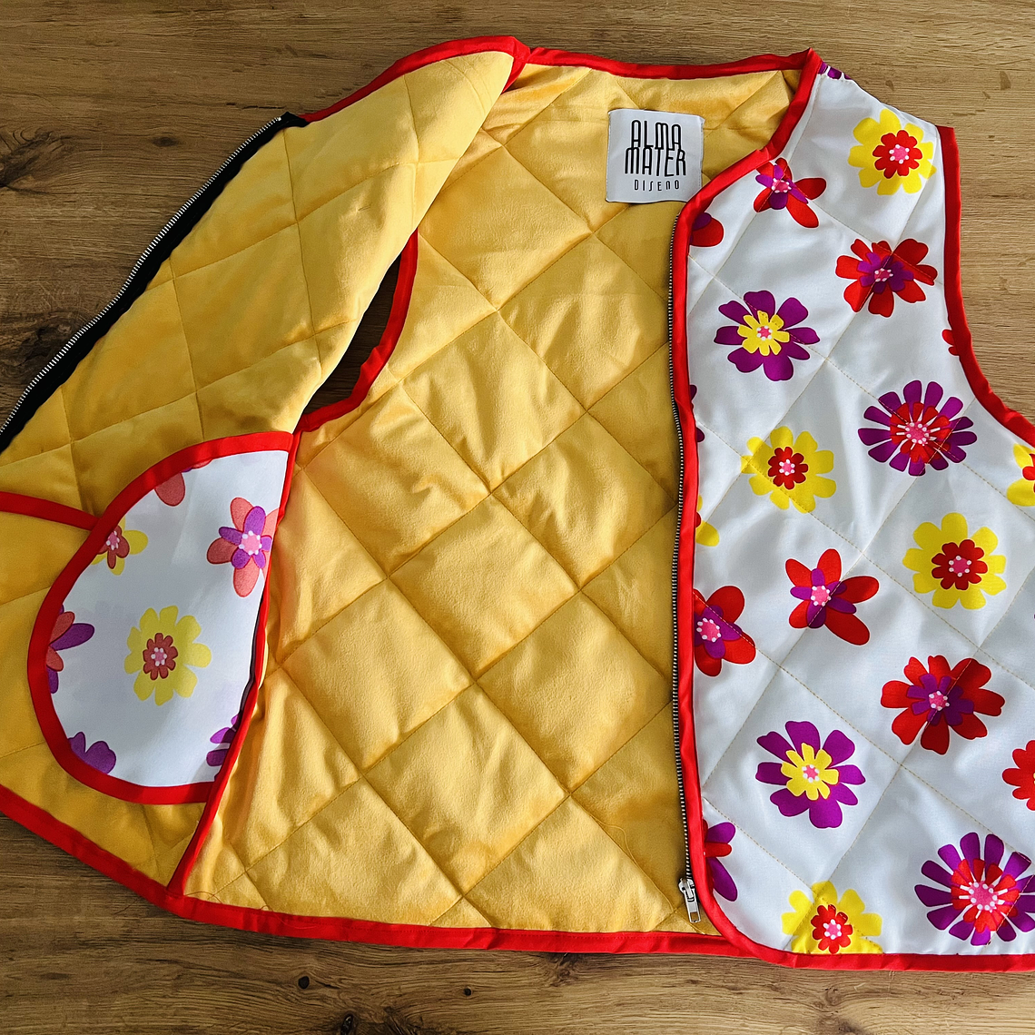 CHAQUETA SIN MANGAS  2