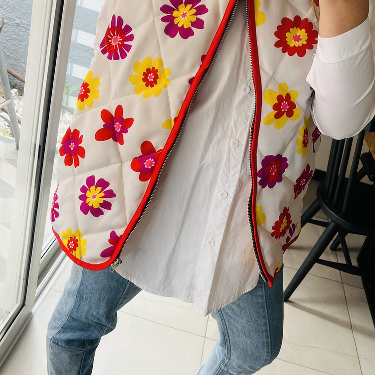 CHAQUETA SIN MANGAS  4