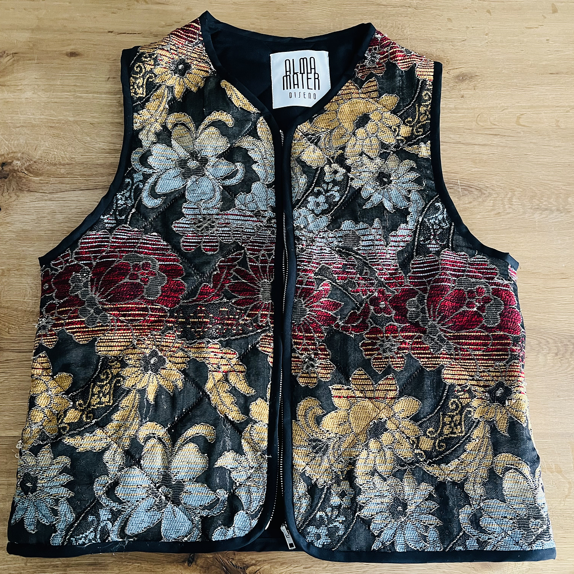 CHAQUETA SIN MANGAS  1