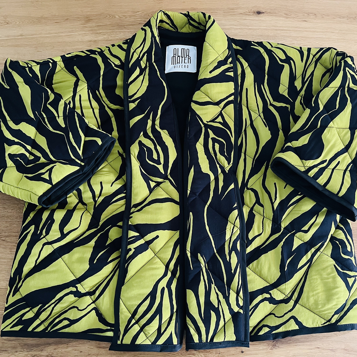 KIMONO ACOLCHADO COLECCIÓN BRASIL  1