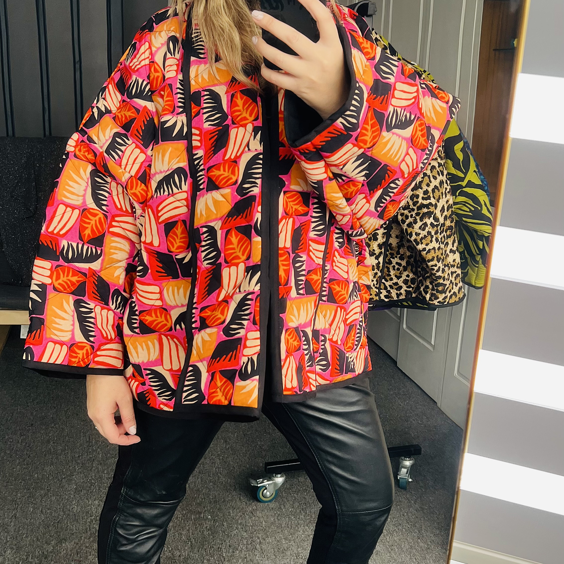 KIMONO ACOLCHADO OVERSIZED  3