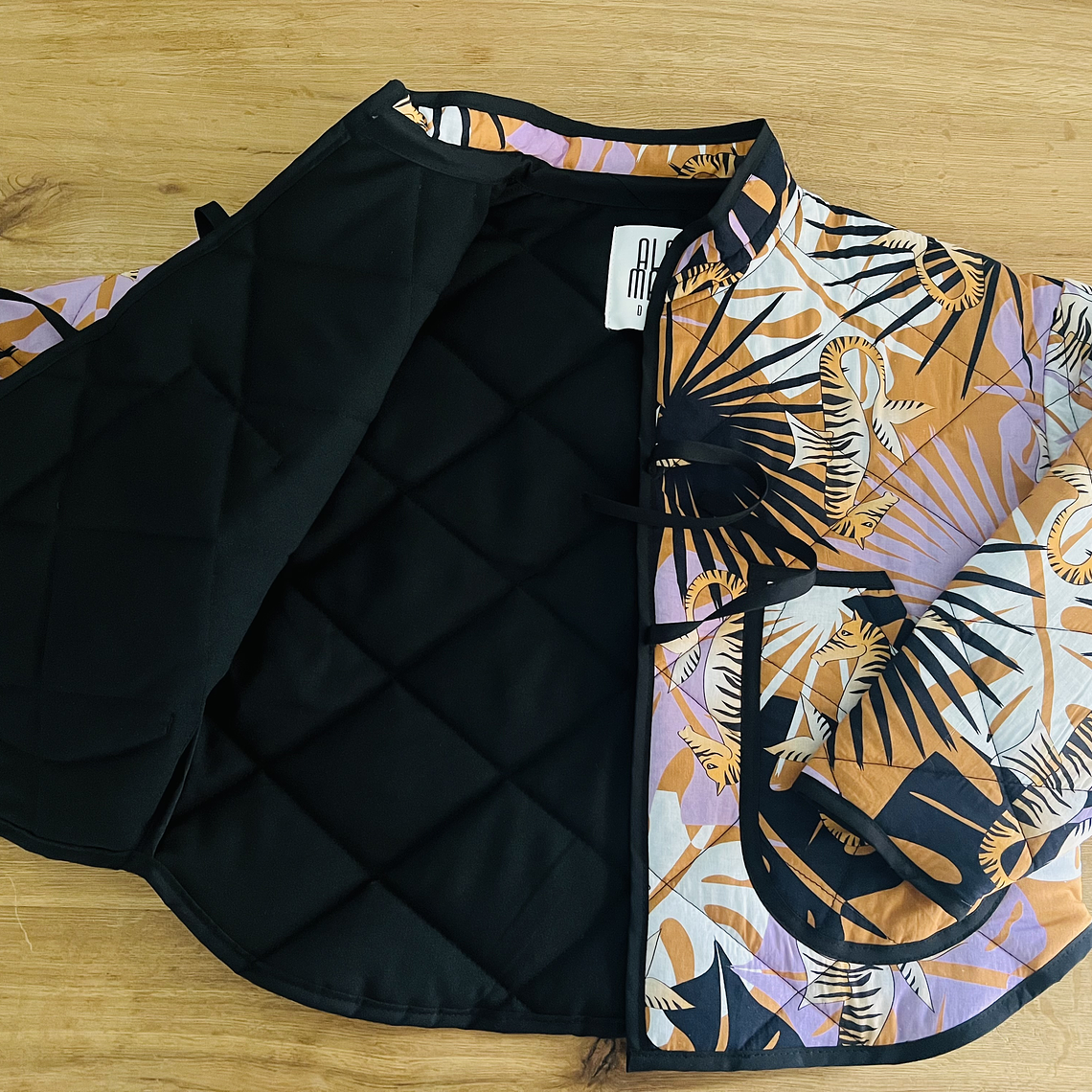 CAZADORA ACOLCHADA COLECCIÓN BRASIL  2