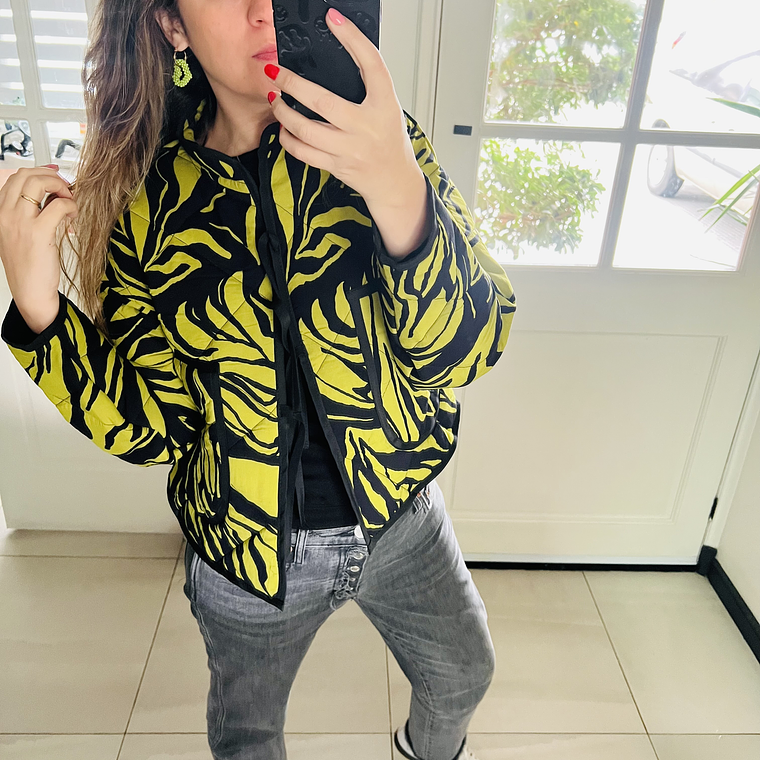 CAZADORA ACOLCHADA COLECCIÓN BRASIL  3