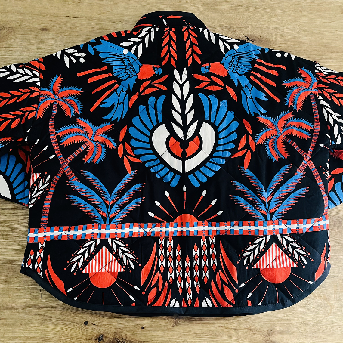 CAZADORA ACOLCHADA COLECCIÓN BRASIL  2