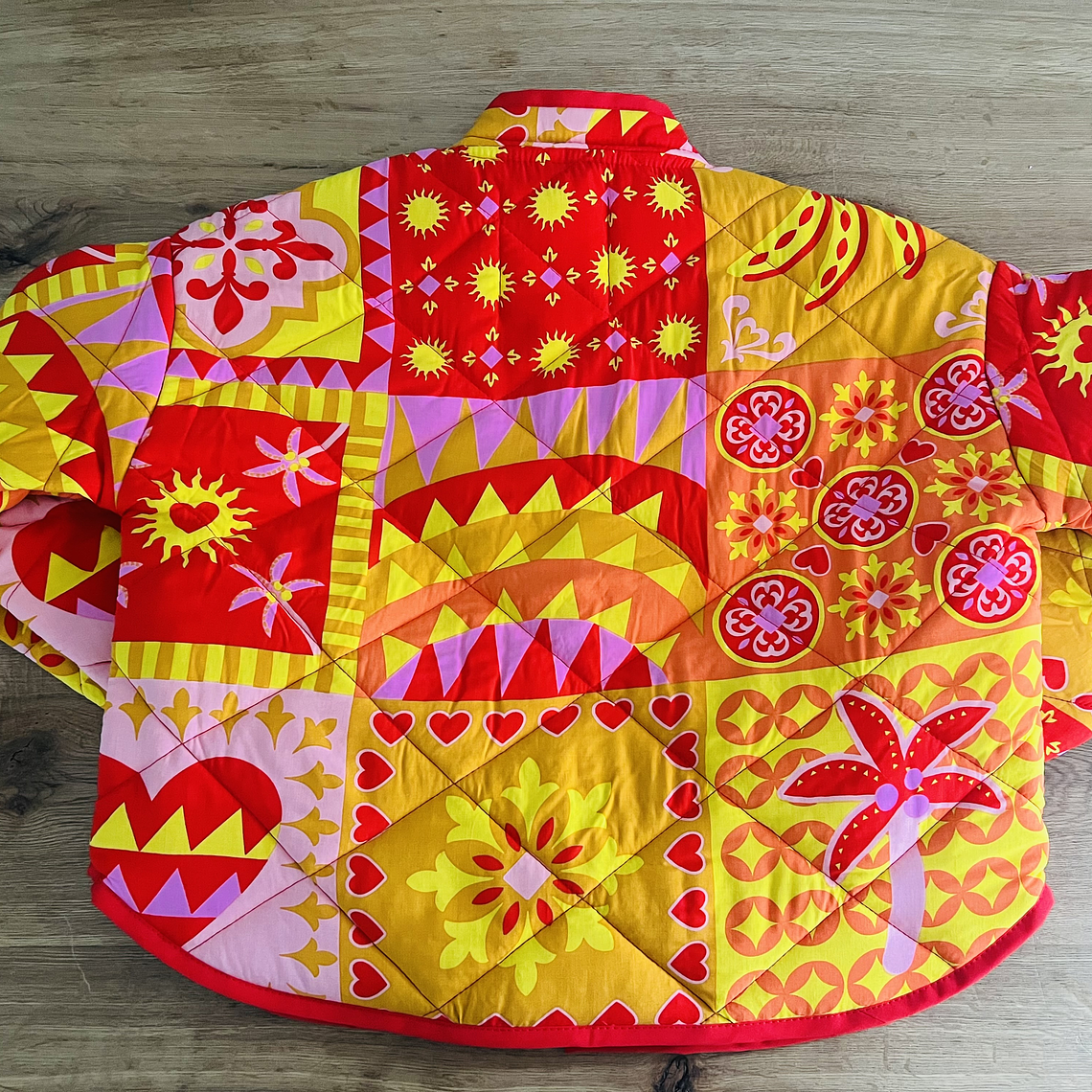 CAZADORA ACOLCHADA COLECCIÓN BRASIL  2