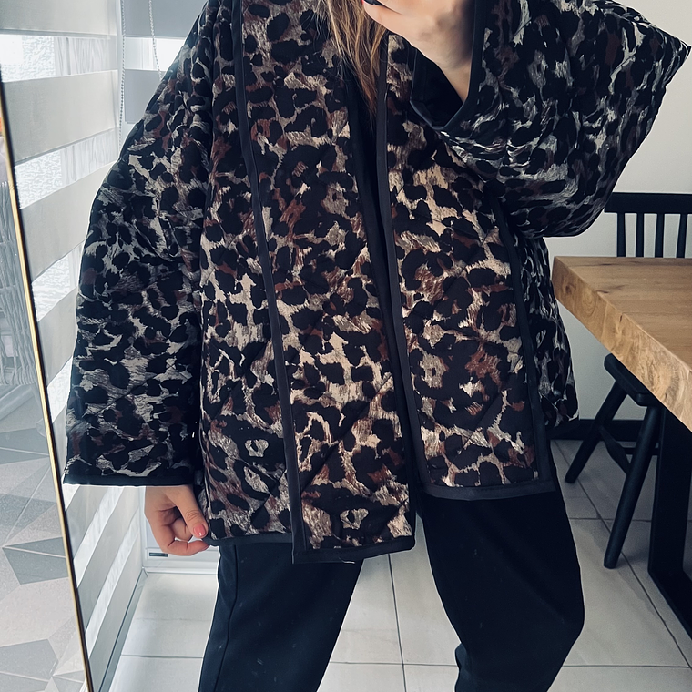 KIMONO ACOLCHADO OVERSIZED  4