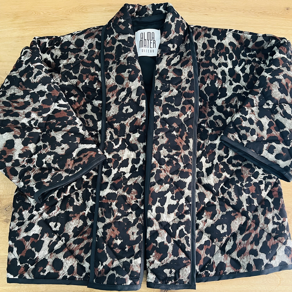 KIMONO ACOLCHADO OVERSIZED  1
