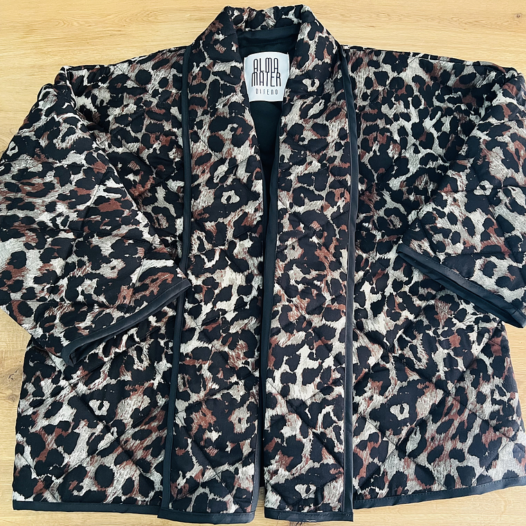 KIMONO ACOLCHADO OVERSIZED  1