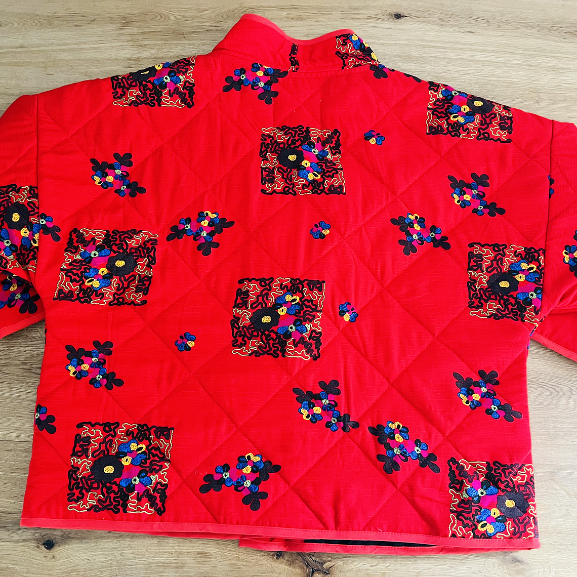 KIMONO ACOLCHADO DELGADO OVERSIZED  2